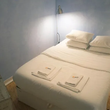 On Dany Cozy Flat